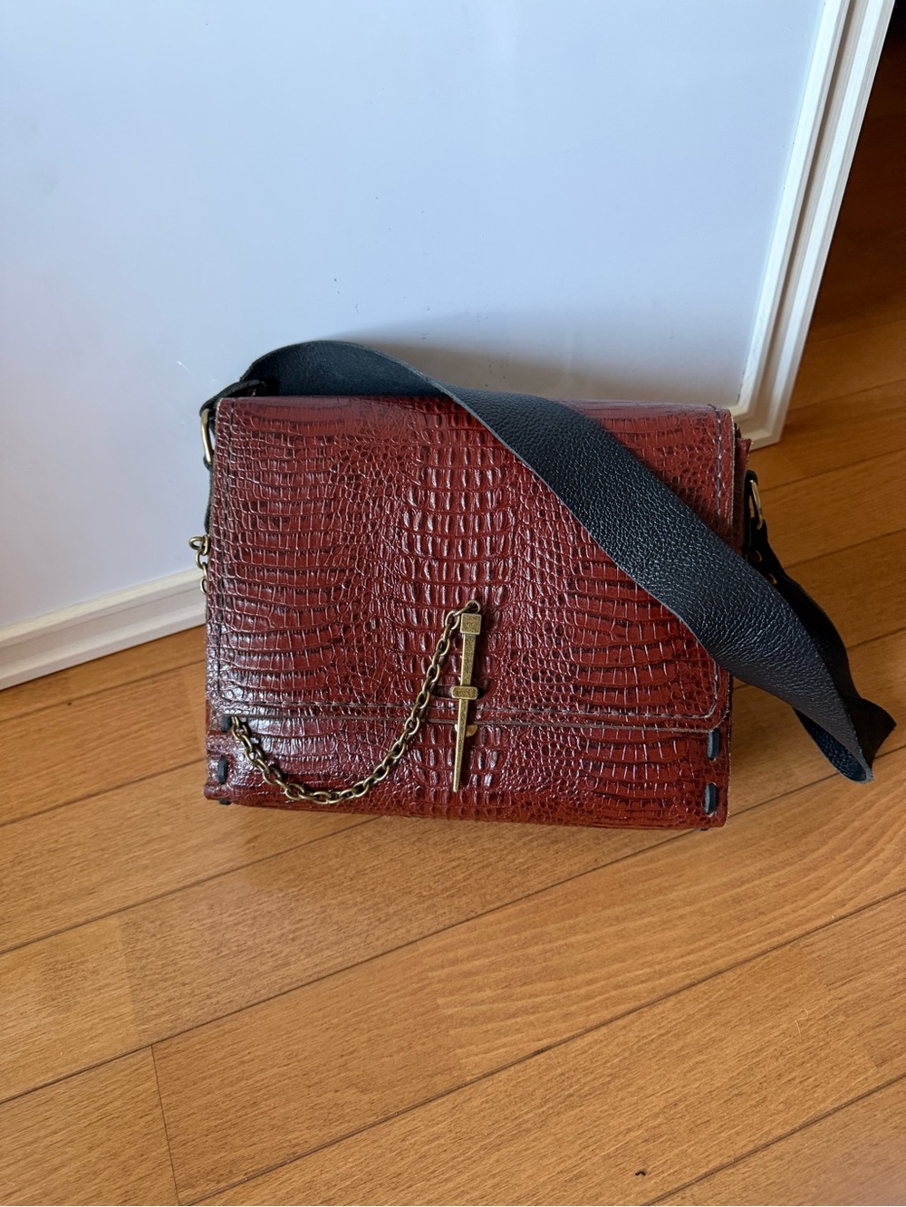 Textured Croc-Embossed Crossbody Bag in Deep Red